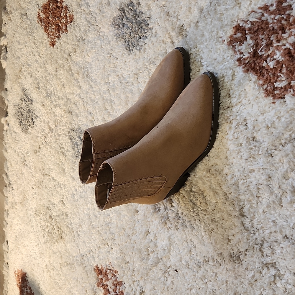 Tan/brown booties size 10 never worn!!